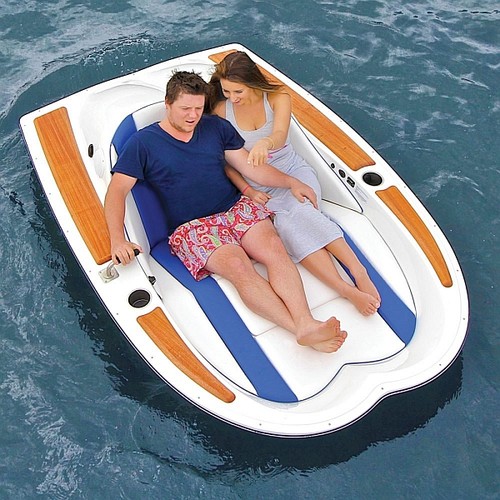 electric motorboat, water based activities, eco friendly