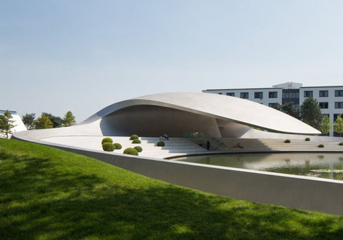 Porsche Pavilion, Porsche, HENN Architects, futurist architecture, Volkswagen, Germany, Volkswagen’s theme park