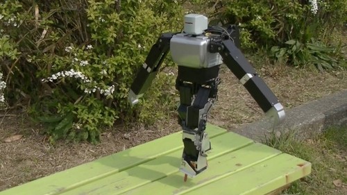 future, robotics, robot kits futuristic robots, robot concept, future of robots, Dr. Guero, Masahiko Yamaguchi, Kondo KHR-3HV kit, futuristic
