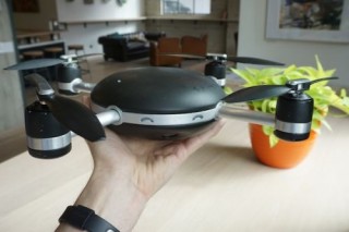Futuristic Device, The Lily Camera Is a Drone That Follows You Automatically, Futuristic Gadgets