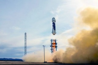 Space Future, Futuristic Rocket, Jeff Bezos, Blue Origin, Space Vehicle, Controlled Vertical Landing, Vertical Landing, Future Trands, Space Travel