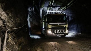 The World's First Self-Driving Truck In An Underground Mine