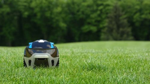 Kobi - the world’s first fully autonomous all-season garden robot. Home Robots
